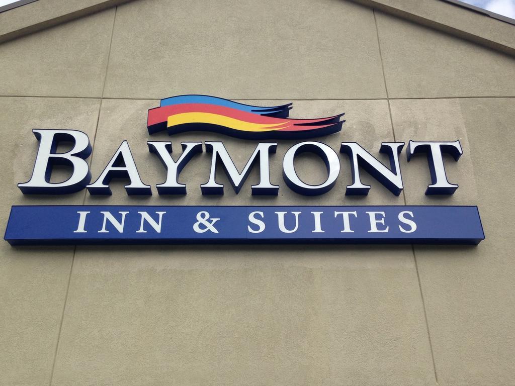 Baymont By Wyndham Orangeburg North Hotel Exterior foto
